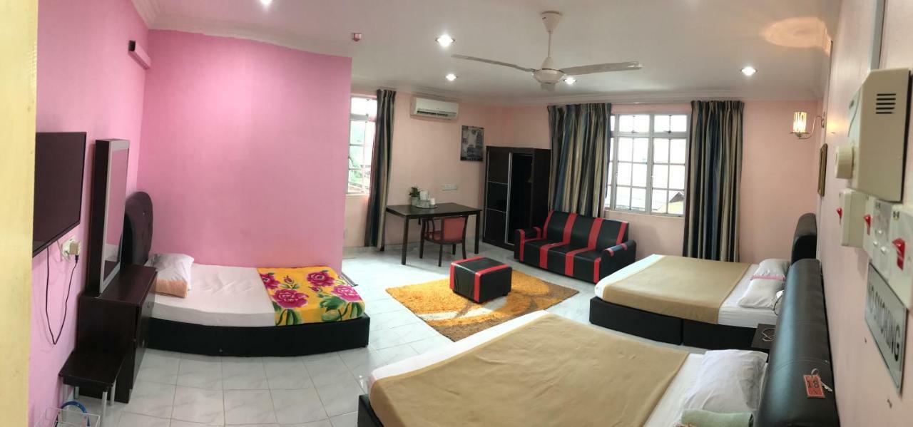 Mikraj Hotel Kuala Besut Exterior foto